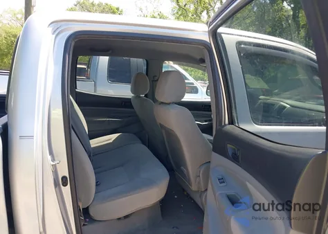 2007 Toyota Tacoma Prerunner V6 z USA, uszkodzony, nr VIN 3TMJU62N77M035999